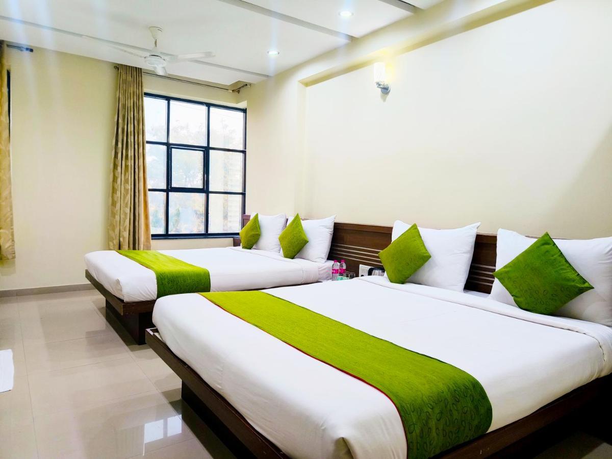 Sai Srushti By Neem Square Hotel Shirdi Bagian luar foto