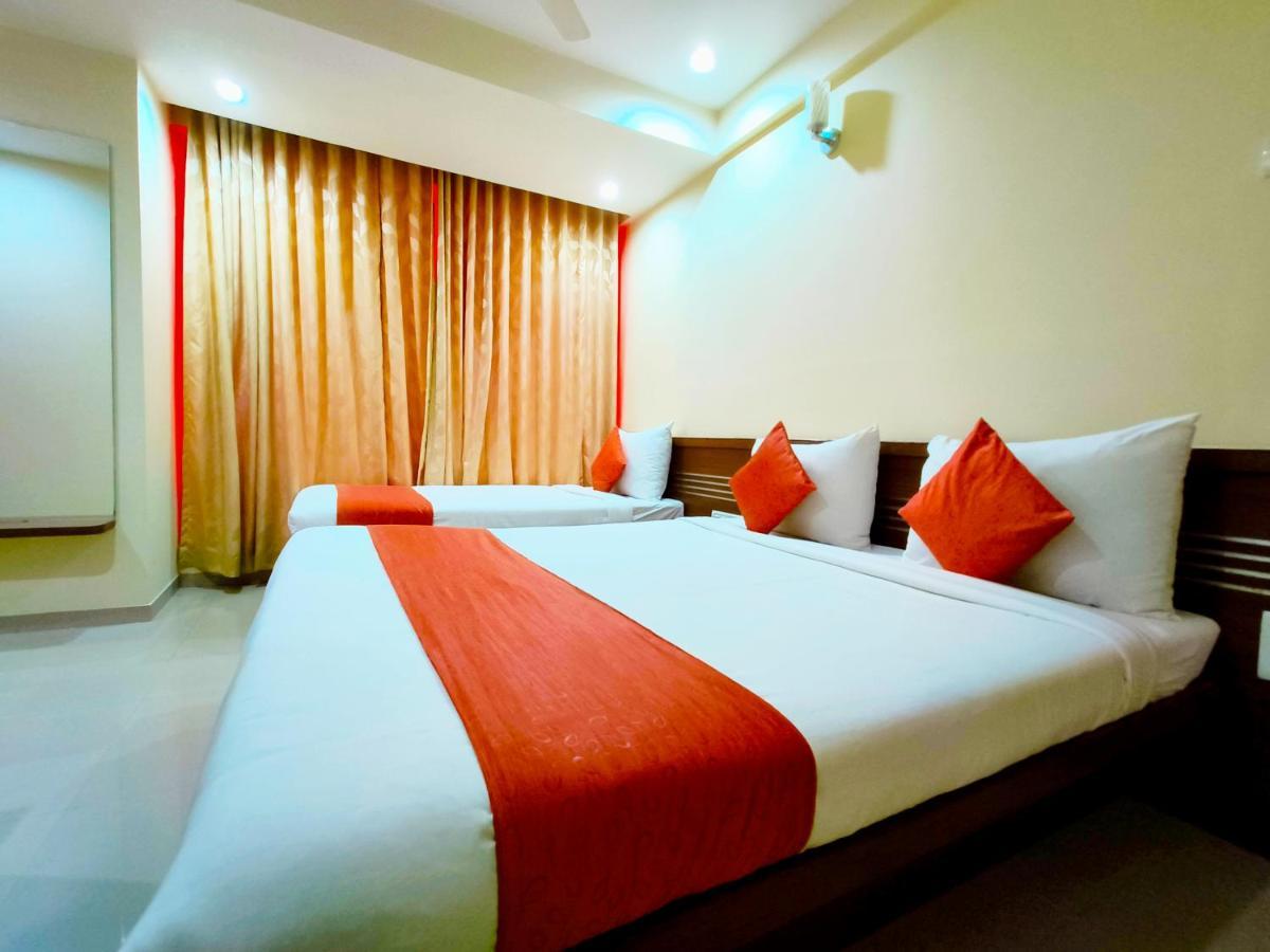 Sai Srushti By Neem Square Hotel Shirdi Bagian luar foto