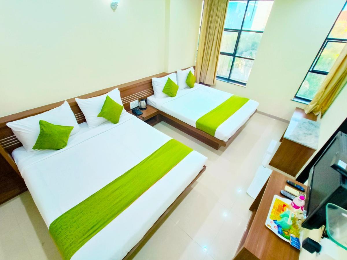 Sai Srushti By Neem Square Hotel Shirdi Bagian luar foto